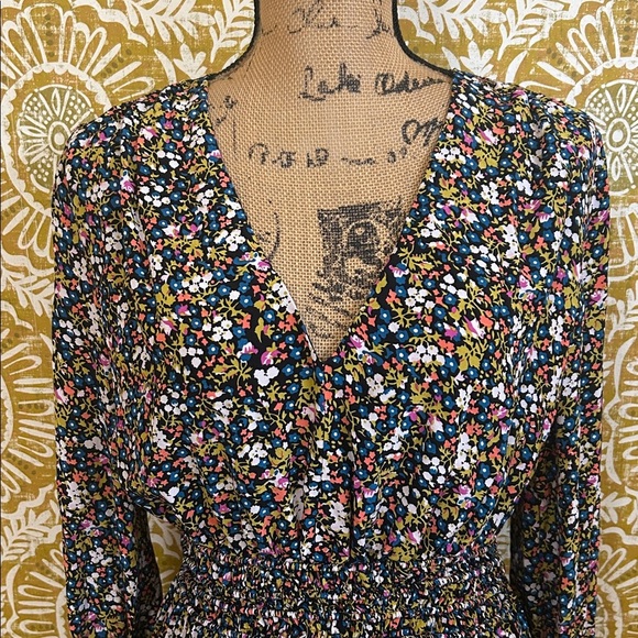 Rails Delaney Long Sleeve V-Neck Mini Dress in Dark Ditsy Floral Sz S - Picture 7 of 13